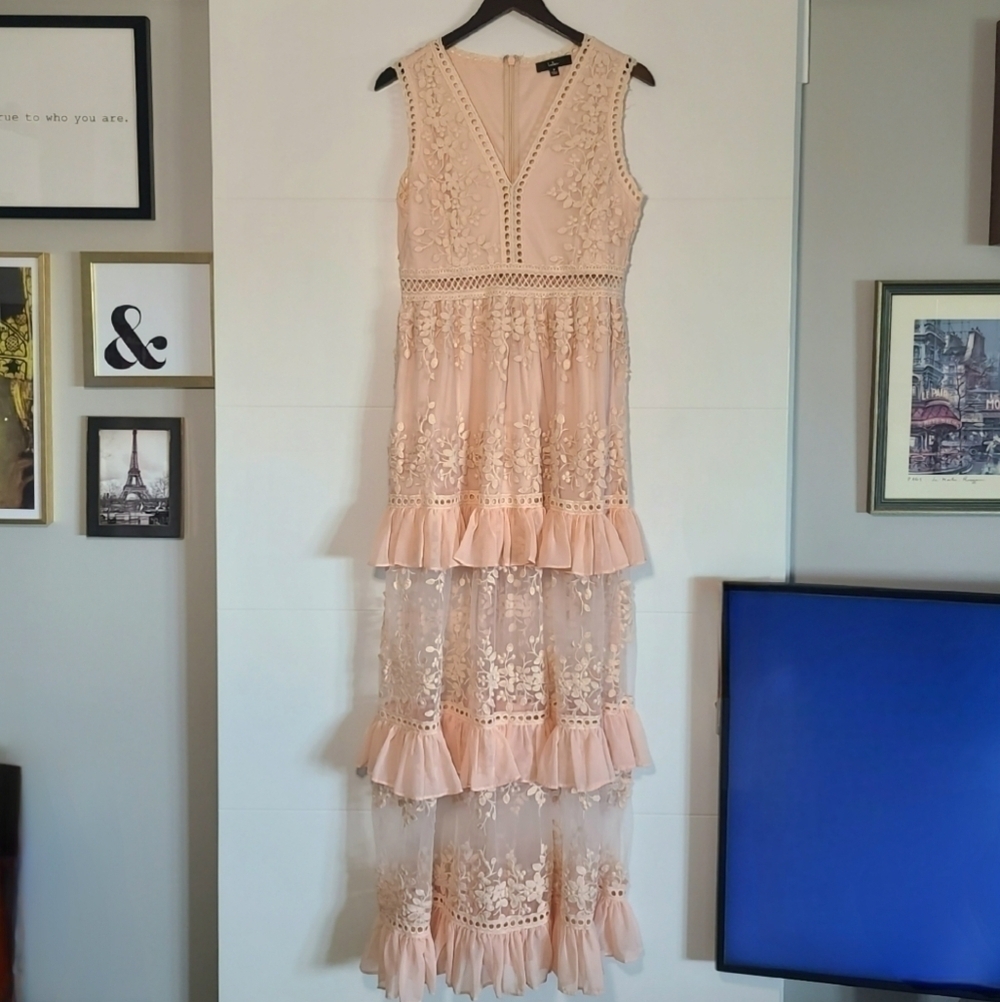 Lulus Garden Dreams Lace Tiered Maxi Dress, Size , Blush, EUC - Picture 8 of 17